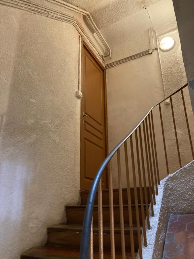 Grand T2 43m2 Plages Du Mourillon Apartment